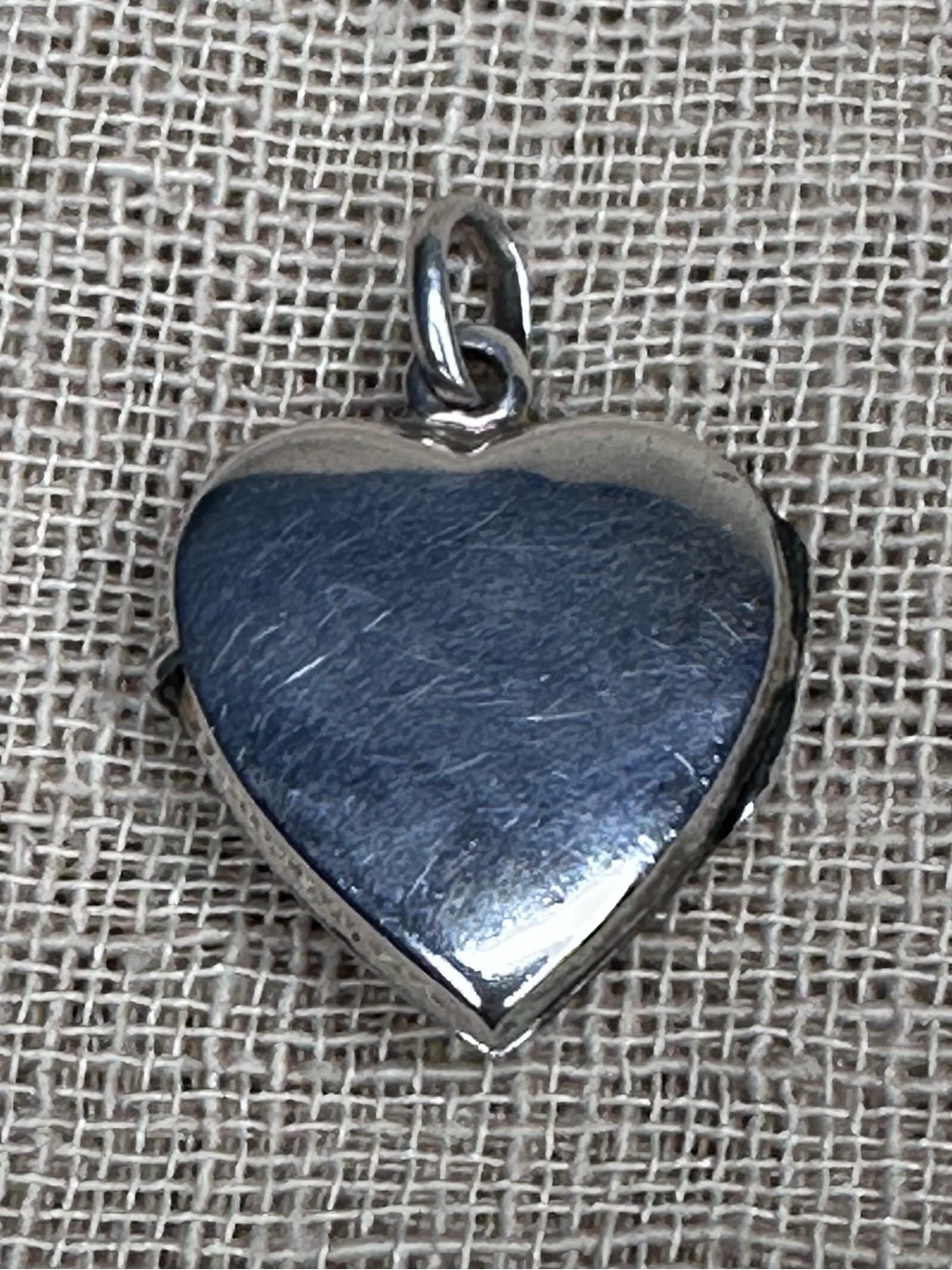 Sterling silver Heart Pendant Locket - Picture 2 of 5